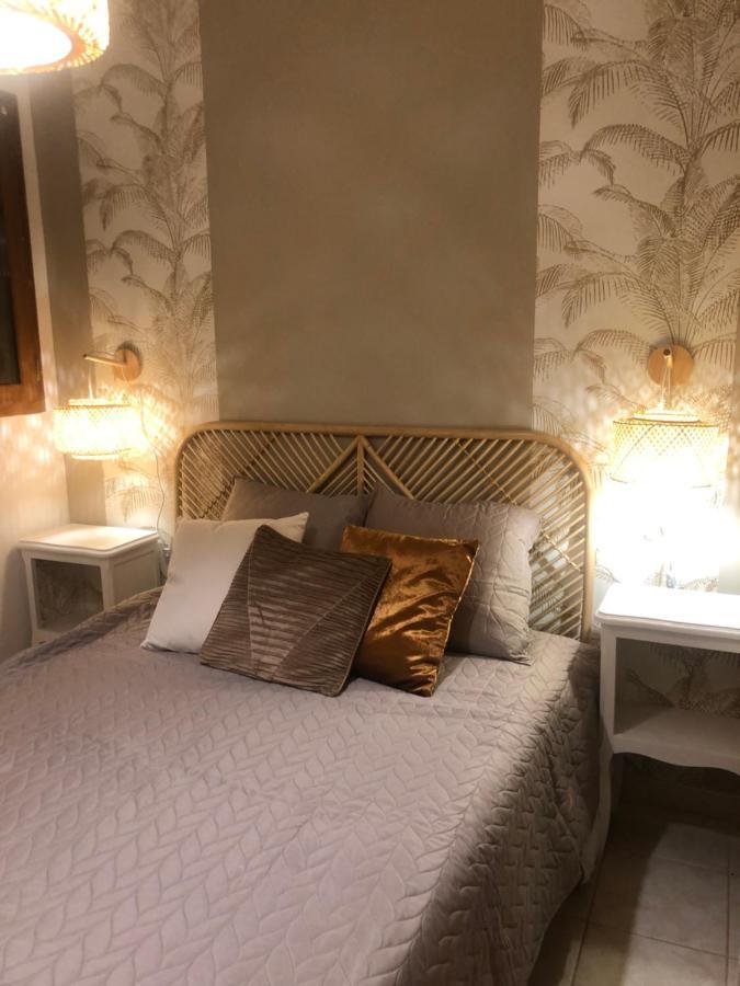 Les Lucioles Apartment *